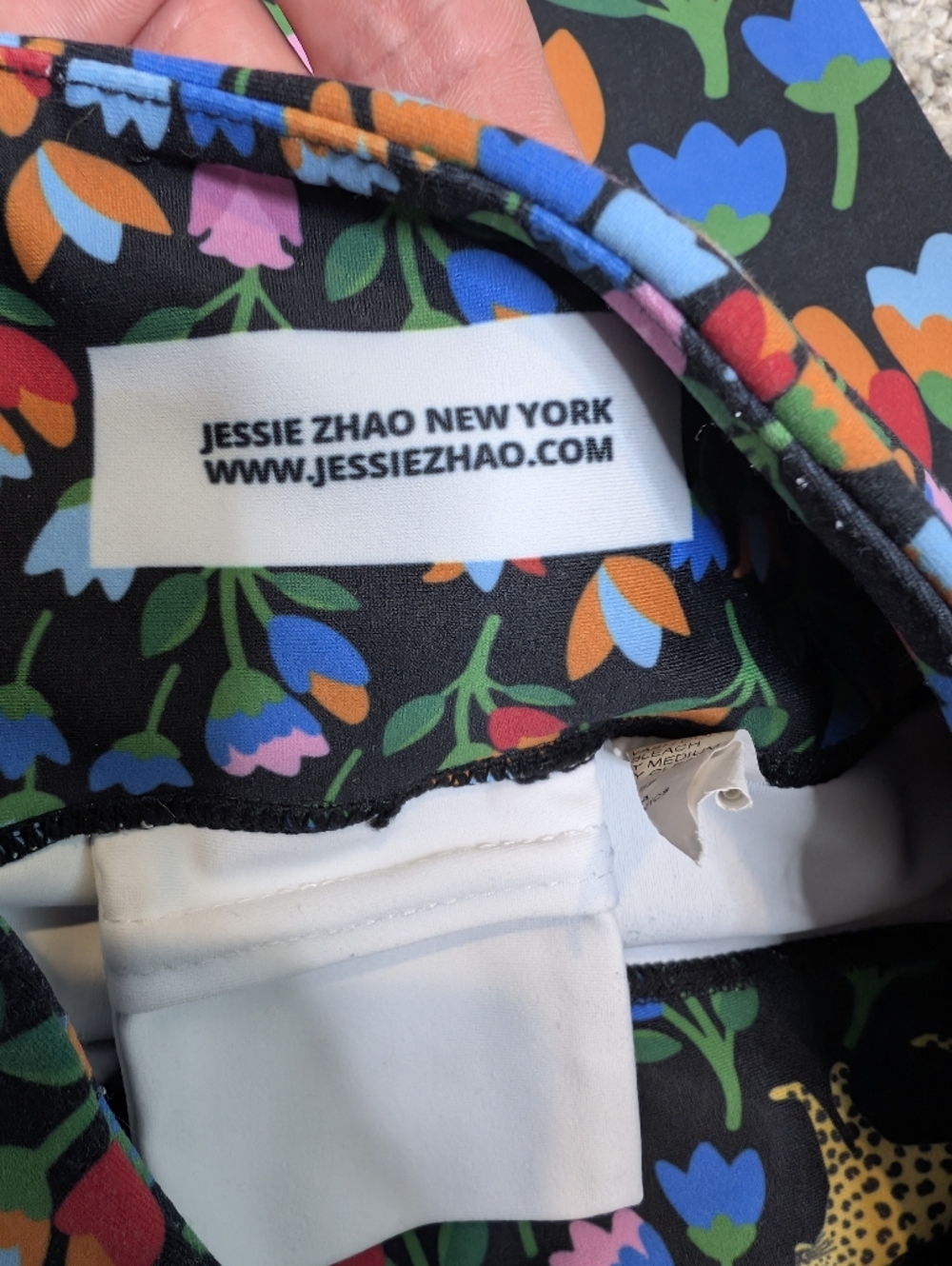 💘 Jessie Zhao New York | HIGH WAIST YOGA LEGGINGS IN JUNGLE NIGHT - Picture 6 of 7